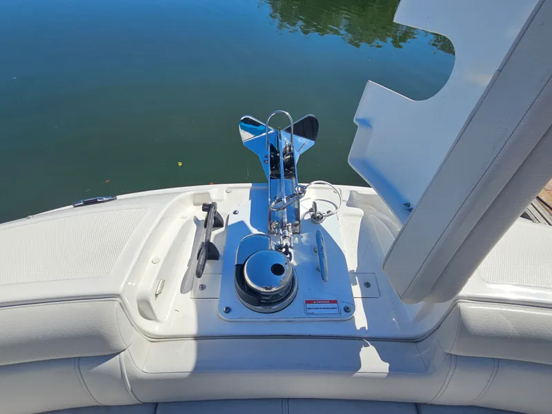 Slide: The Image of Sea Ray 270 SDX OB 2024 - 28