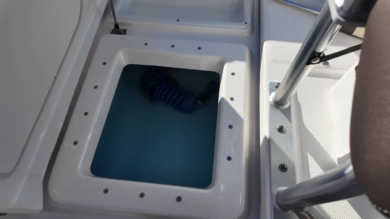 Slide: The Image of Yamaha 190FSH SPORT 2025 - 11