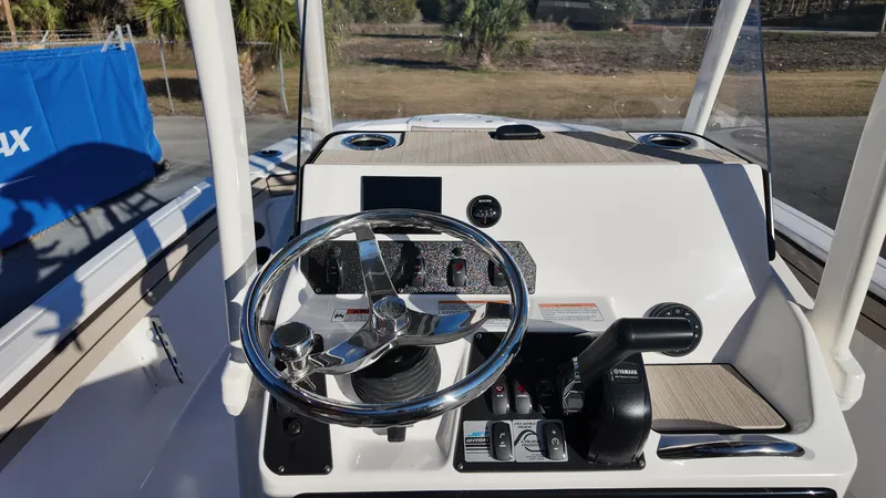 Slide: The Image of Yamaha 190FSH SPORT 2025 - 13