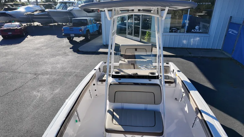 Slide: The Image of Yamaha 190FSH SPORT 2025 - 15