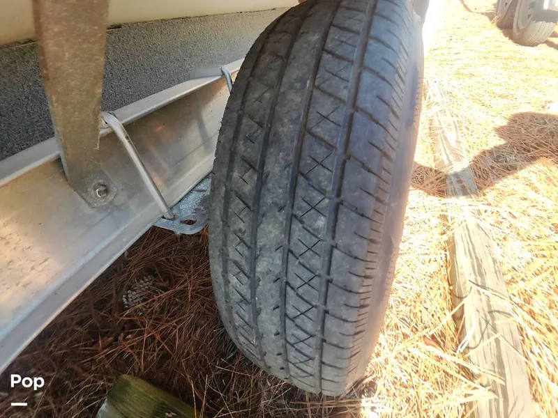 Slide: The Image of Sea Hunt Ultra 229 2021 - 16008174