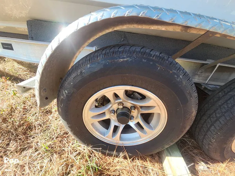 Slide: The Image of Sea Hunt Ultra 229 2021 - 16008177