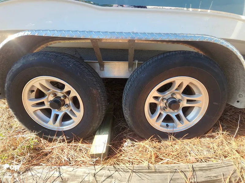 Slide: The Image of Sea Hunt Ultra 229 2021 - 16008178