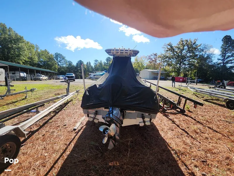 Slide: The Image of Sea Hunt Ultra 229 2021 - 16008180