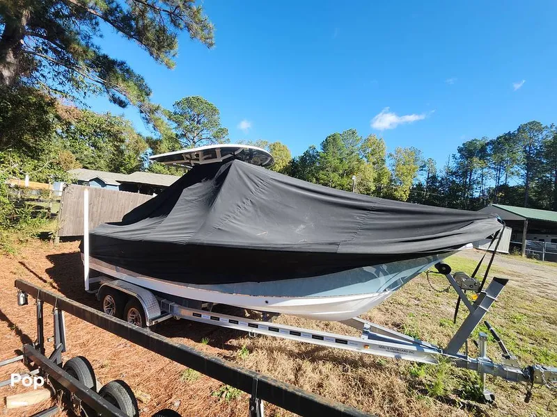 Slide: The Image of Sea Hunt Ultra 229 2021 - 16008181