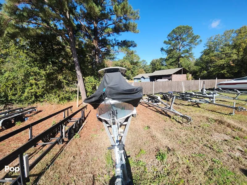 Slide: The Image of Sea Hunt Ultra 229 2021 - 16008182