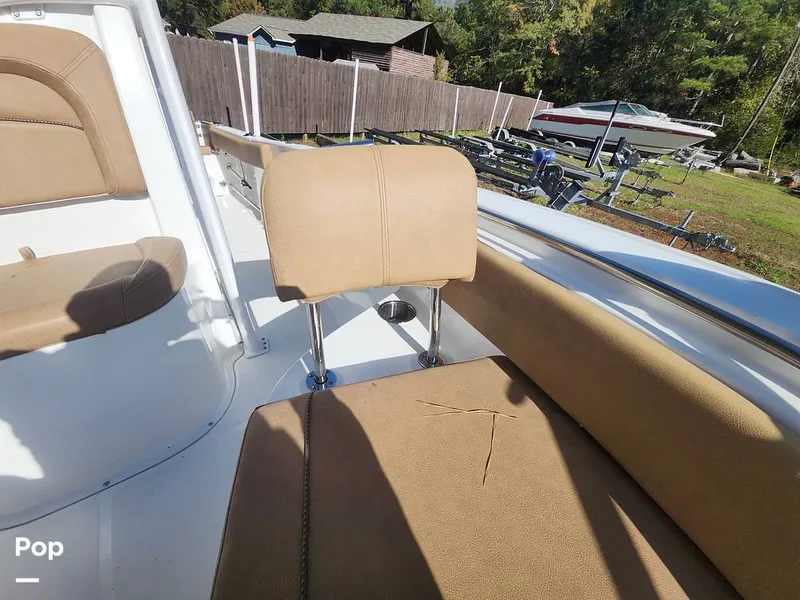 Slide: The Image of Sea Hunt Ultra 229 2021 - 16008090