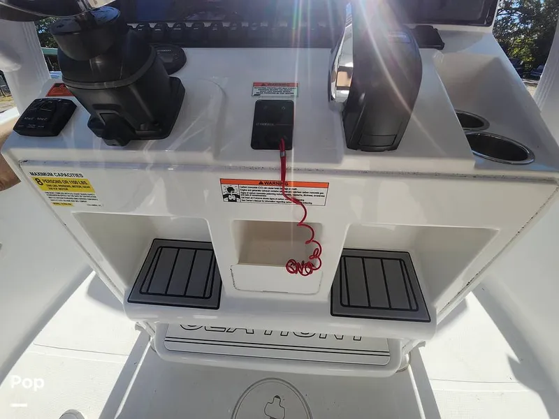 Slide: The Image of Sea Hunt Ultra 229 2021 - 16008124