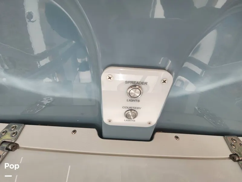 Slide: The Image of Sea Hunt Ultra 229 2021 - 16008125