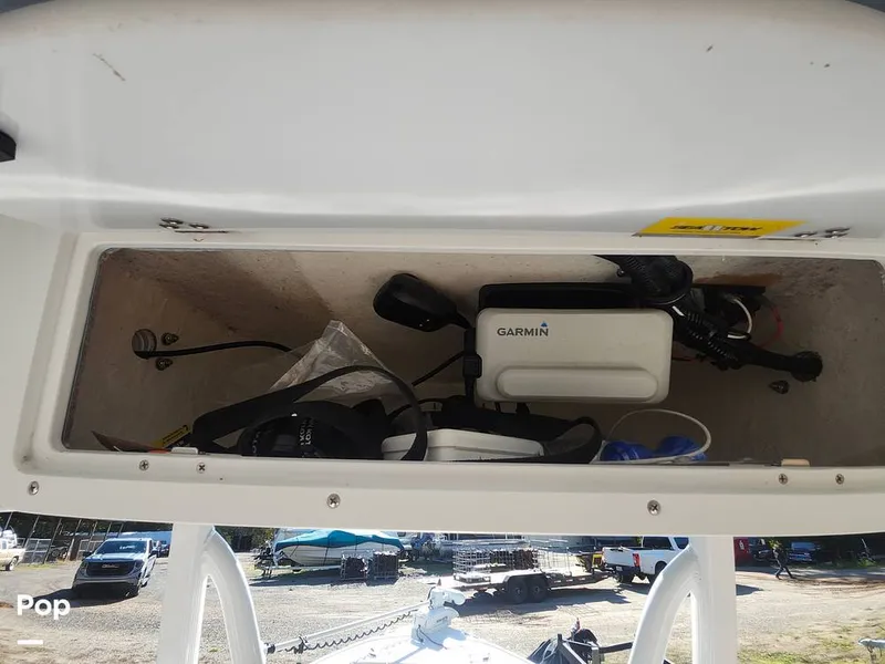 Slide: The Image of Sea Hunt Ultra 229 2021 - 16008126