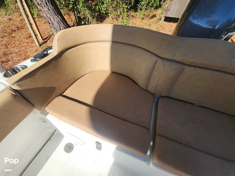 Slide: The Image of Sea Hunt Ultra 229 2021 - 16008133