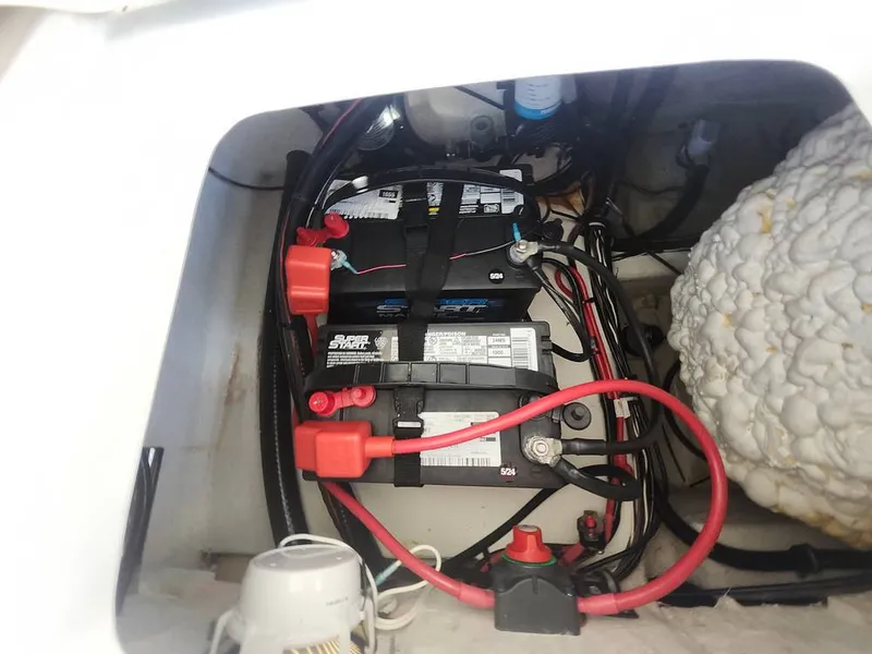 Slide: The Image of Sea Hunt Ultra 229 2021 - 16008140