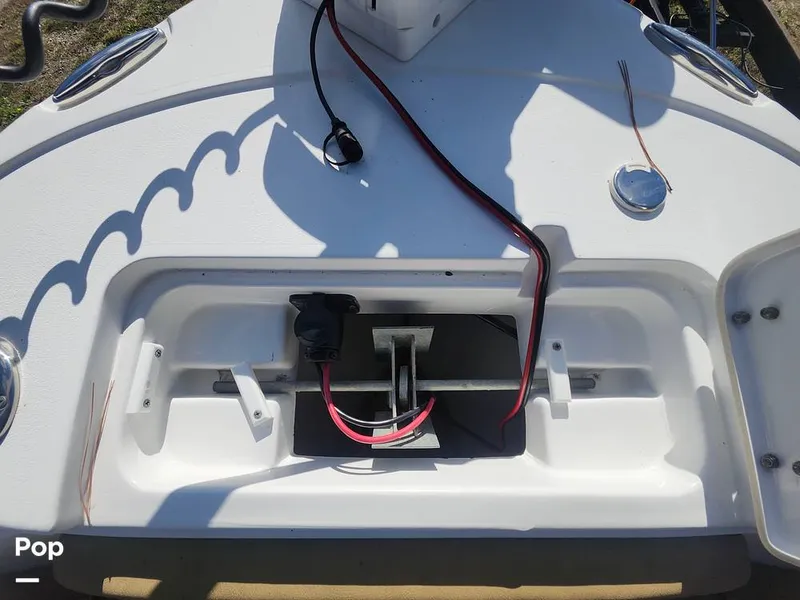 Slide: The Image of Sea Hunt Ultra 229 2021 - 16008150