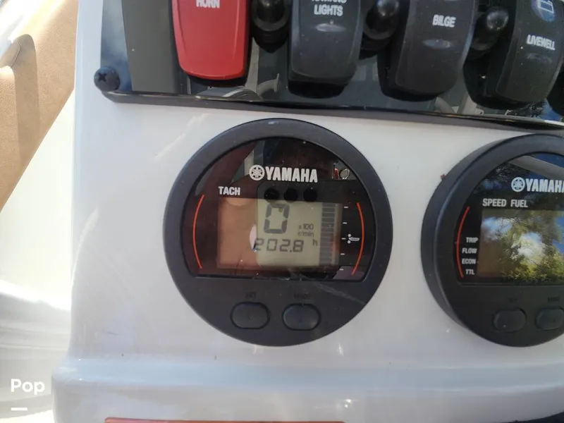 Slide: The Image of Sea Hunt Ultra 229 2021 - 16008155