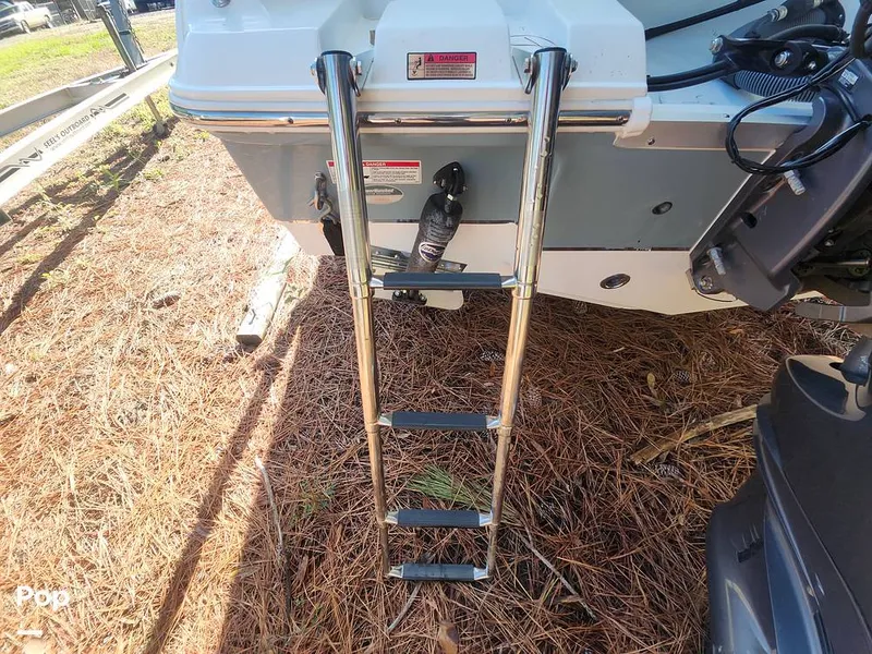 Slide: The Image of Sea Hunt Ultra 229 2021 - 16008160