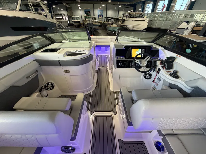 Slide: The Image of Sea Ray 290 SD-OB 2024 - 18