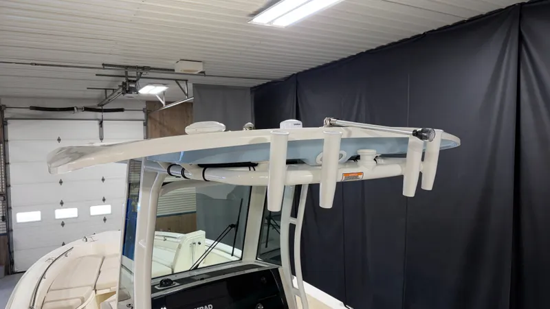 Slide: The Image of Boston Whaler 280 Dauntless 2026 - 111