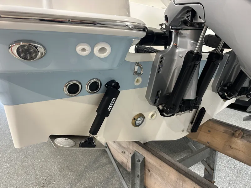 Slide: The Image of Boston Whaler 280 Dauntless 2026 - 21