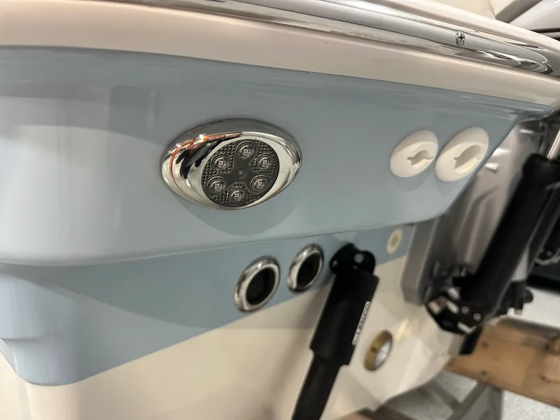 Slide: The Image of Boston Whaler 280 Dauntless 2026 - 22