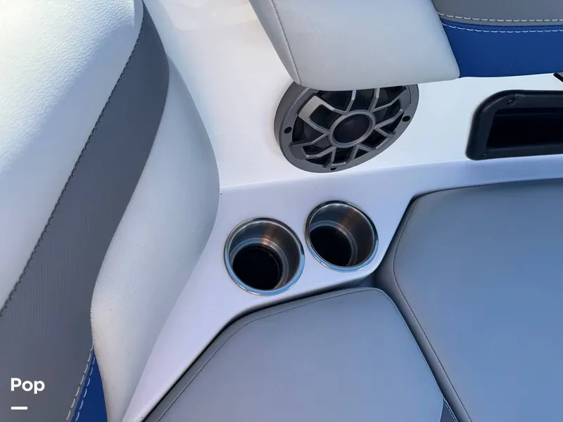 Slide: The Image of Axis A24 2021 - 15977369