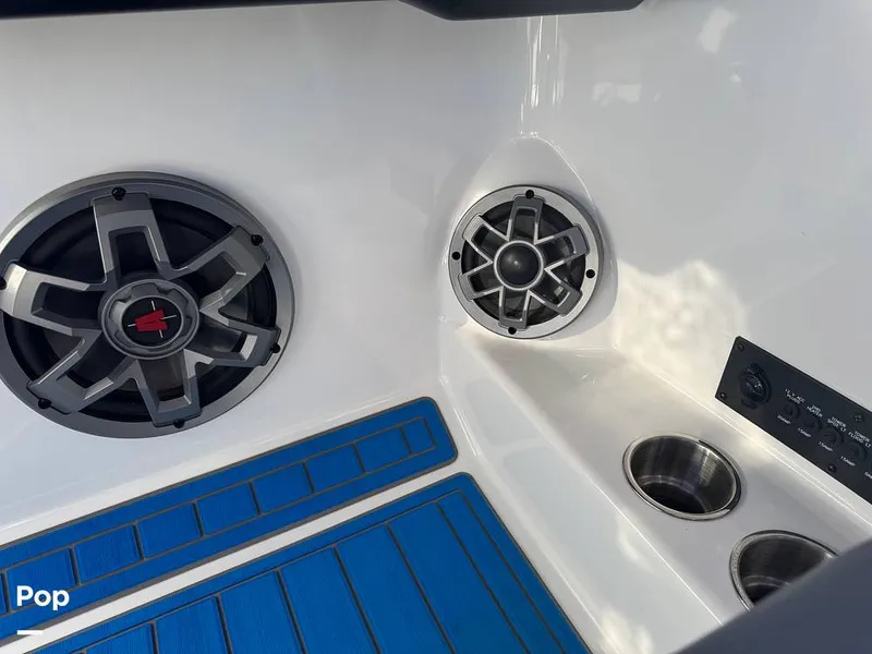 Slide: The Image of Axis A24 2021 - 15977387