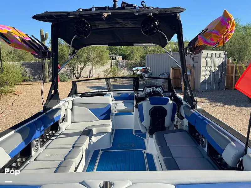 Slide: The Image of Axis A24 2021 - 15977349