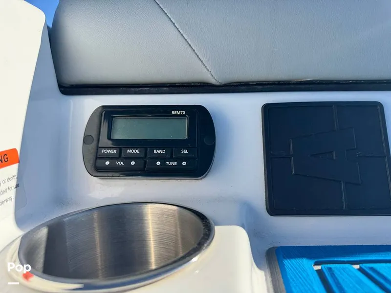 Slide: The Image of Axis A24 2021 - 15977442