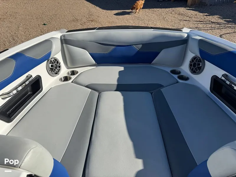 Slide: The Image of Axis A24 2021 - 15977355