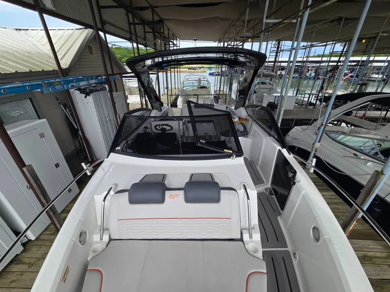 Slide: The Image of granfort 300GTS 2025 - 19