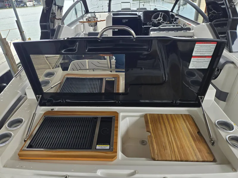 Slide: The Image of granfort 300GTS 2025 - 8