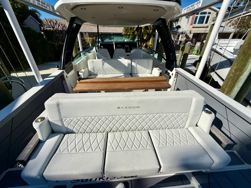 Slide: The Image of Saxdor 320 GTO 2024 - 16