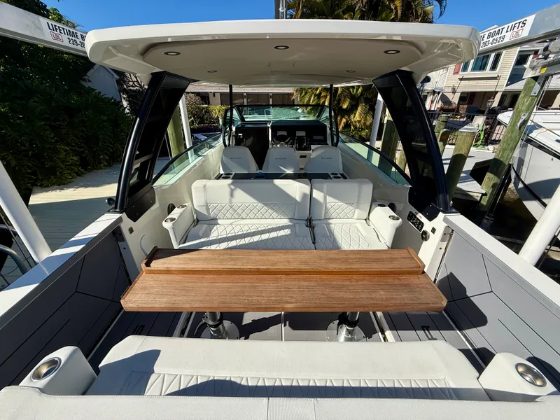 Slide: The Image of Saxdor 320 GTO 2024 - 17