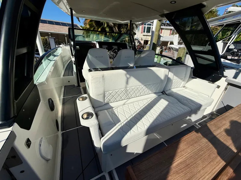 Slide: The Image of Saxdor 320 GTO 2024 - 19