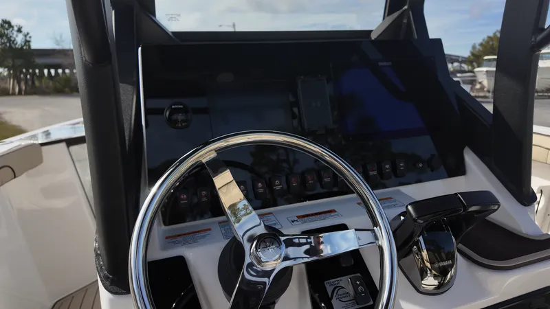 Slide: The Image of Yamaha 255FSH SP E 2026 - 13