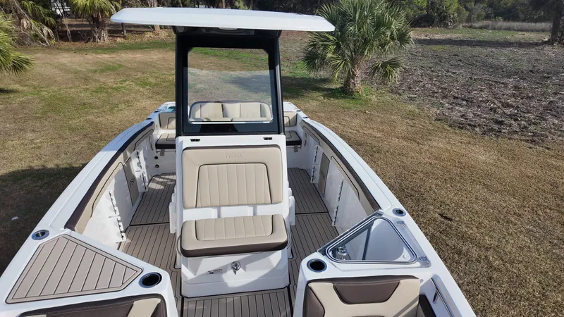 Slide: The Image of Yamaha 255FSH SP E 2026 - 16