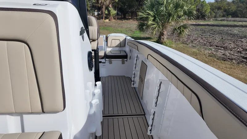 Slide: The Image of Yamaha 255FSH SP E 2026 - 17