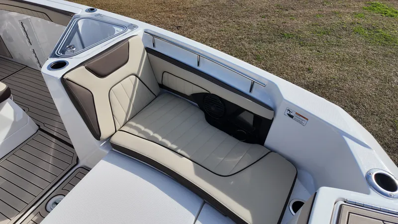 Slide: The Image of Yamaha 255FSH SP E 2026 - 22