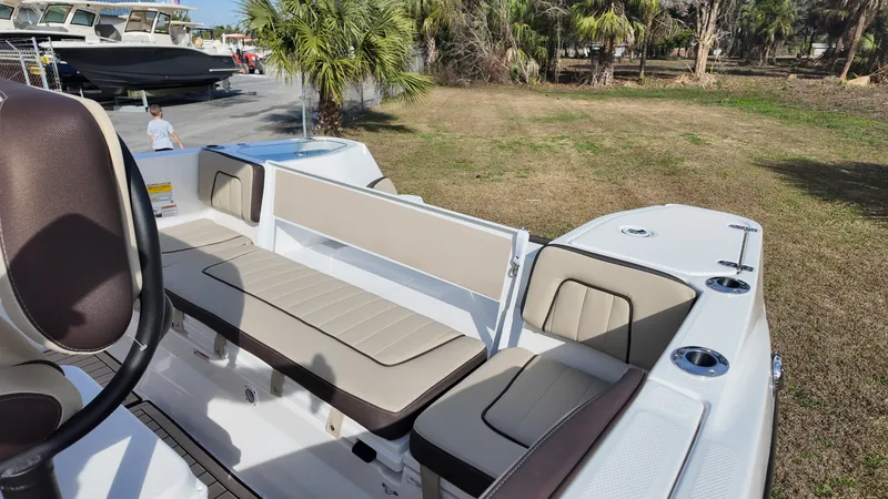 Slide: The Image of Yamaha 255FSH SP E 2026 - 8