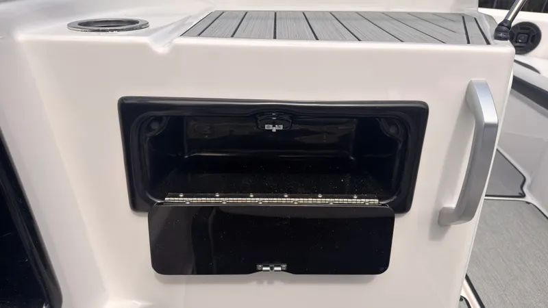 Slide: The Image of Yamaha SX195 2026 - 19