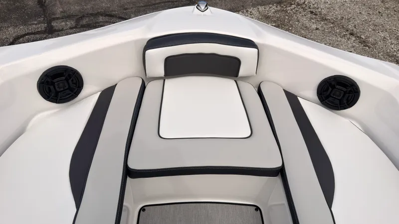 Slide: The Image of Yamaha SX195 2026 - 37