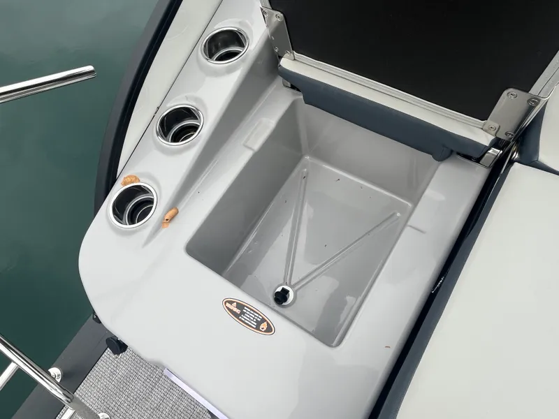 Slide: The Image of Harris 250 GM 2025 - 20