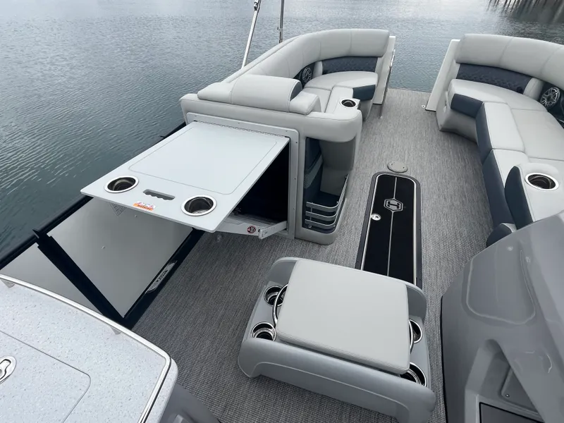 Slide: The Image of Harris 250 GM 2025 - 28