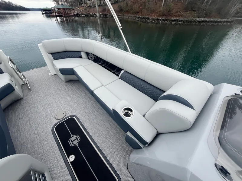 Slide: The Image of Harris 250 GM 2025 - 31