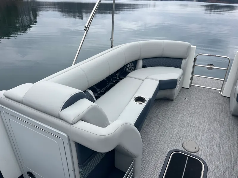 Slide: The Image of Harris 250 GM 2025 - 7