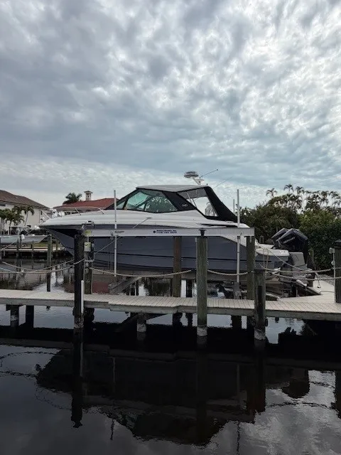 The Image of Sea Ray 320 DA-OB 2024 - 0