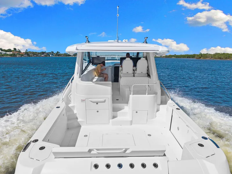 Slide: The Image of Intrepid 50 EVOLUTION 2026 - 10