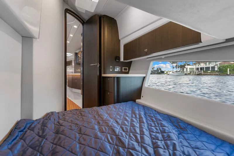 Slide: The Image of Intrepid 50 EVOLUTION 2026 - 24