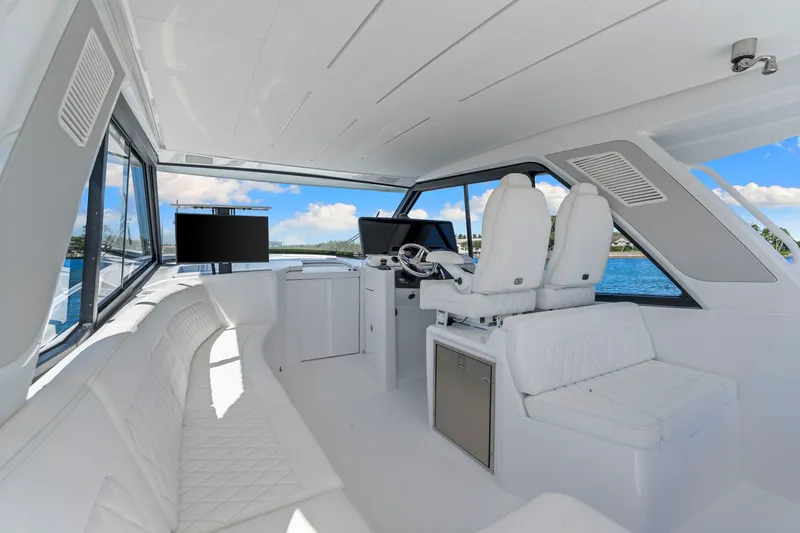 Slide: The Image of Intrepid 50 EVOLUTION 2026 - 37