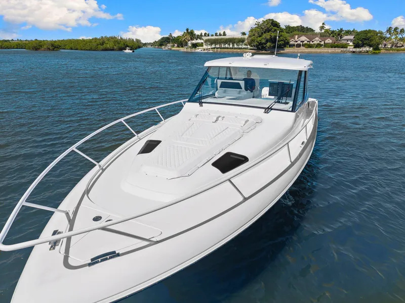 Slide: The Image of Intrepid 50 EVOLUTION 2026 - 8