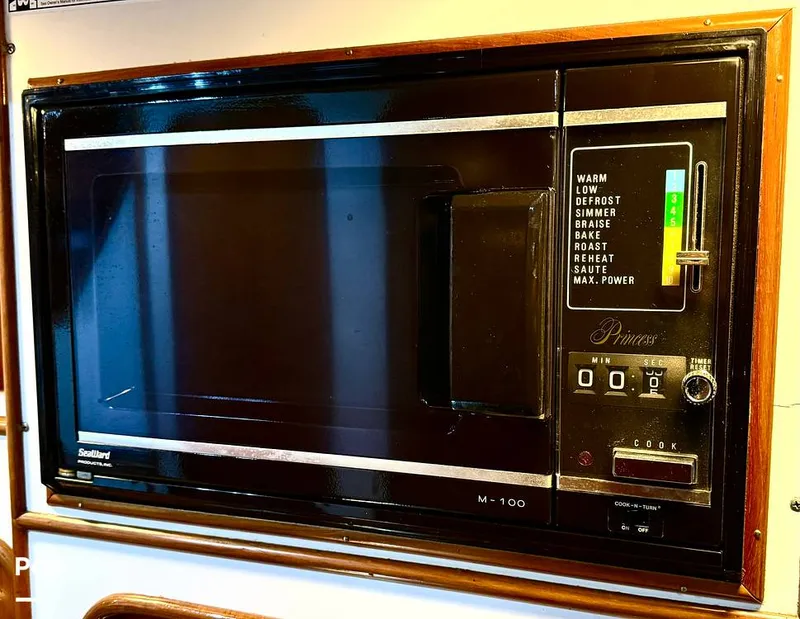 Slide: The Image of Tayana 55 1984 - 16076020